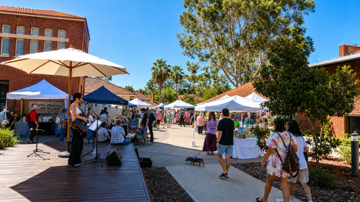 Perth Makers Market 屋外マーケットとフェスティバルの風景